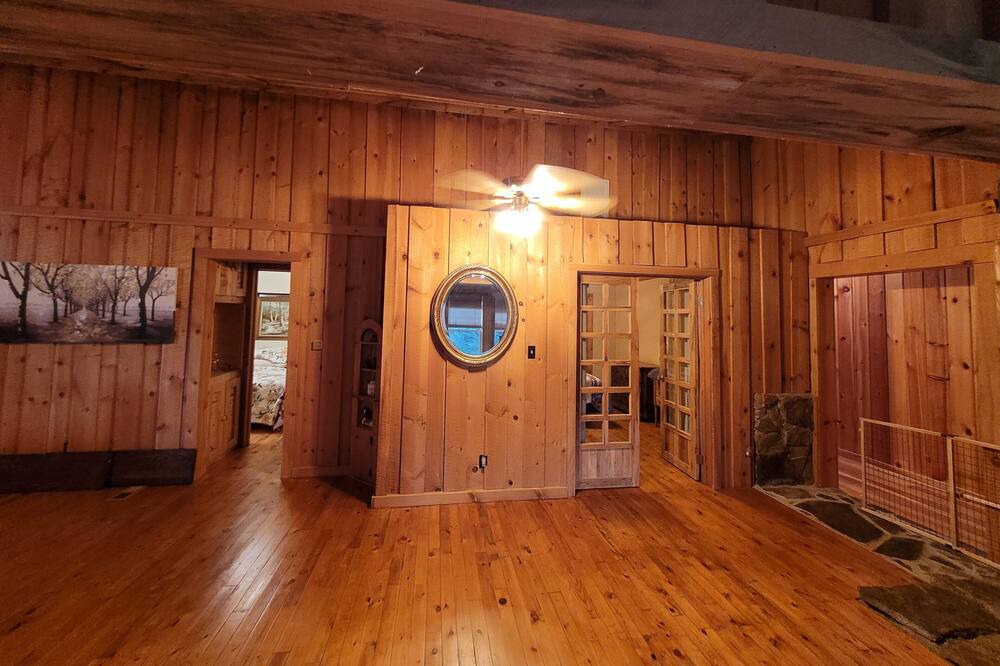 Photo of Bedroom in Sandpoint