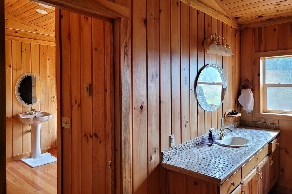 Photo of Bathroom in Sandpoint