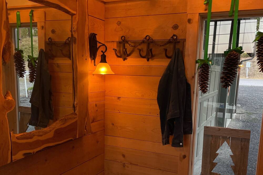 Photo of Bathroom in Valley