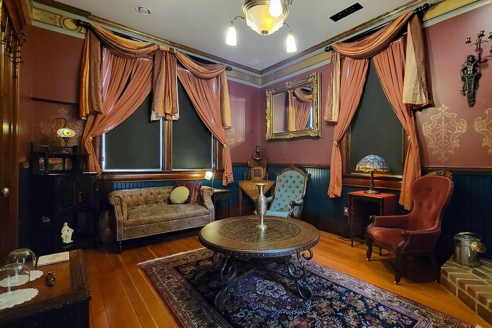 Photo of Bedroom in Historic Railroad District