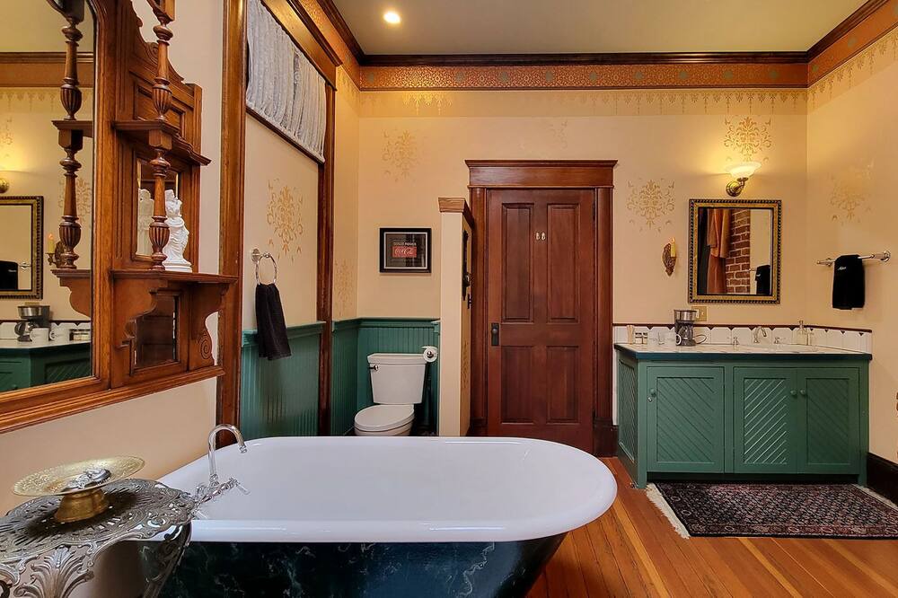 Photo of Bathroom in Historic Railroad District