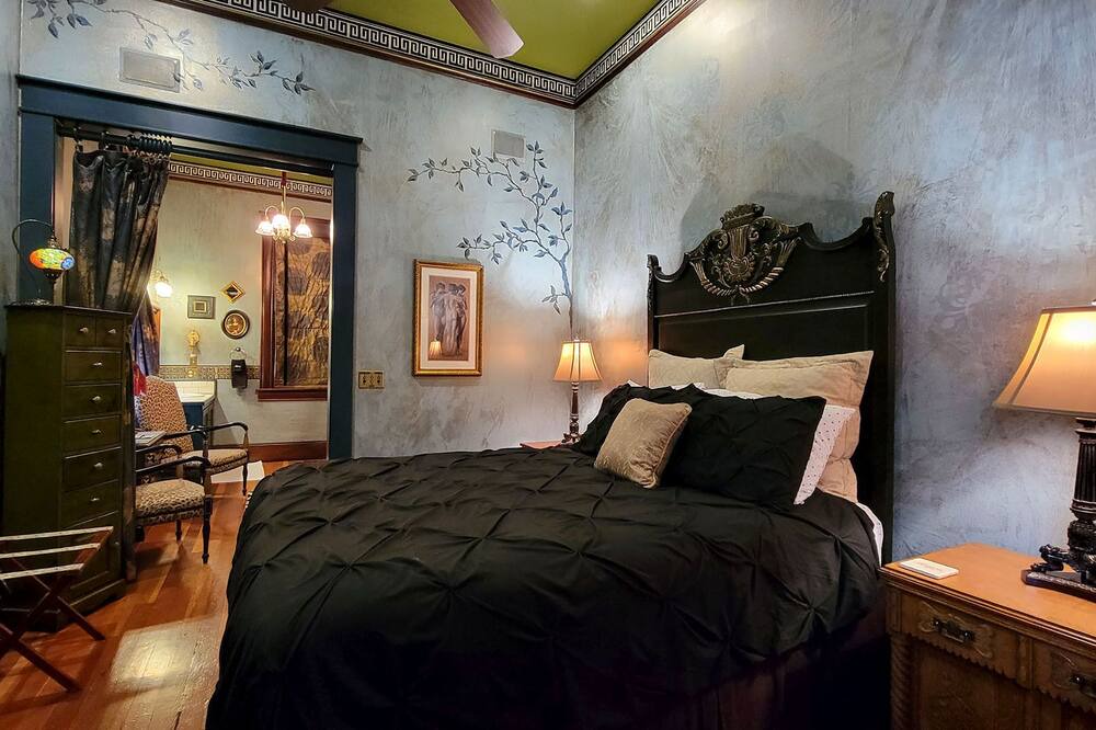 Photo of Bedroom in Historic Railroad District