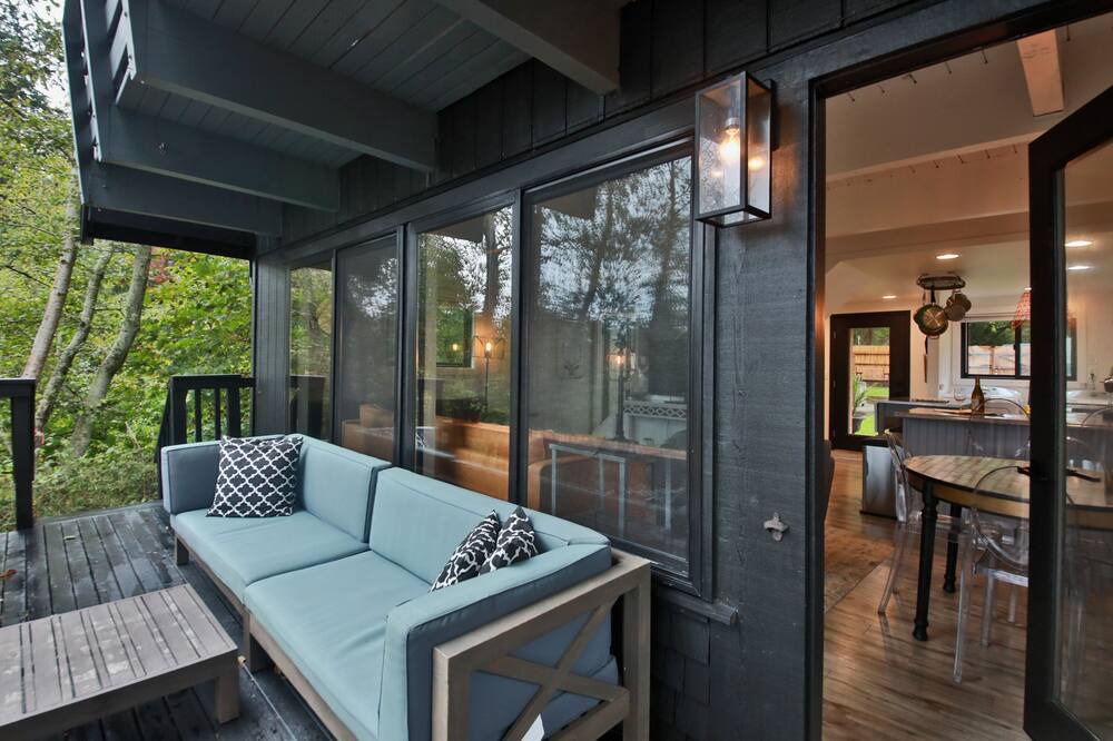 Photo of Patio Balcony in Clinton