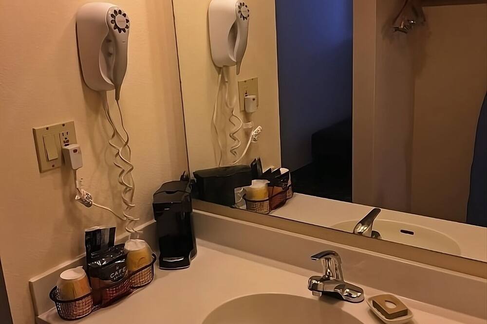 Photo of Bathroom in Kellogg