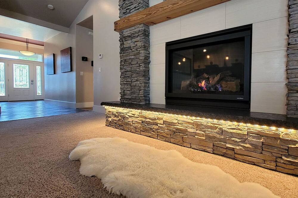 Photo of Livingroom in Medford