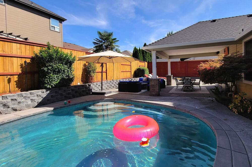 Photo of Outdoor in Medford