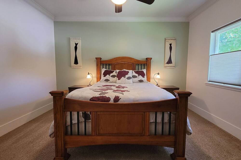 Photo of Bedroom in Medford