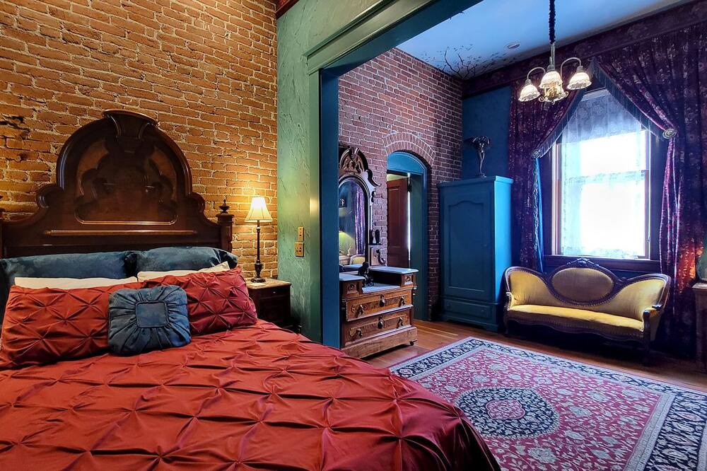 Photo of Bedroom in Historic Railroad District