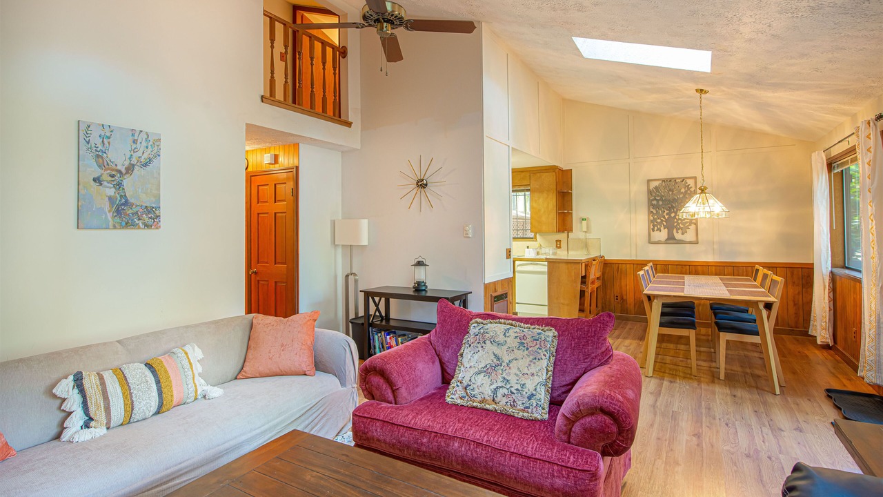 Photo of Livingroom in Hoodsport