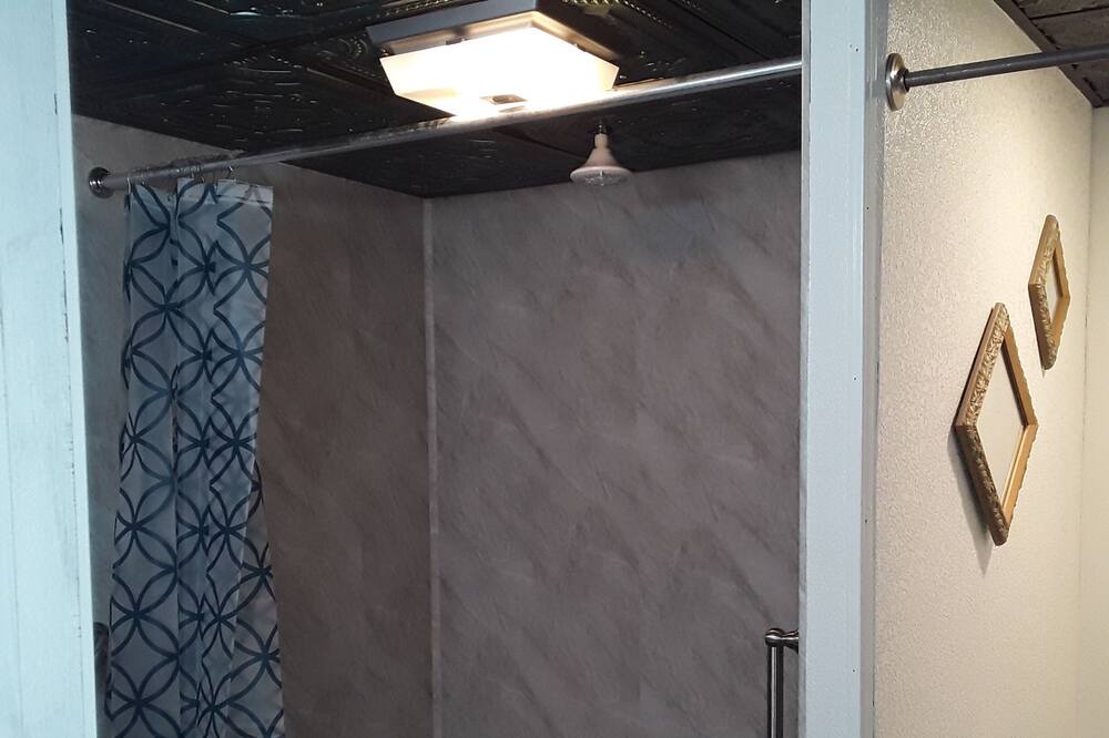 Photo of Bathroom in Jerome