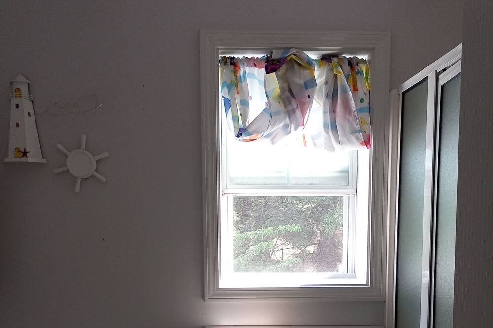Photo of Bathroom in Point Roberts