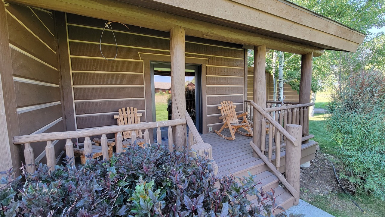 Photo of Outdoor in Leigh Creek Estates