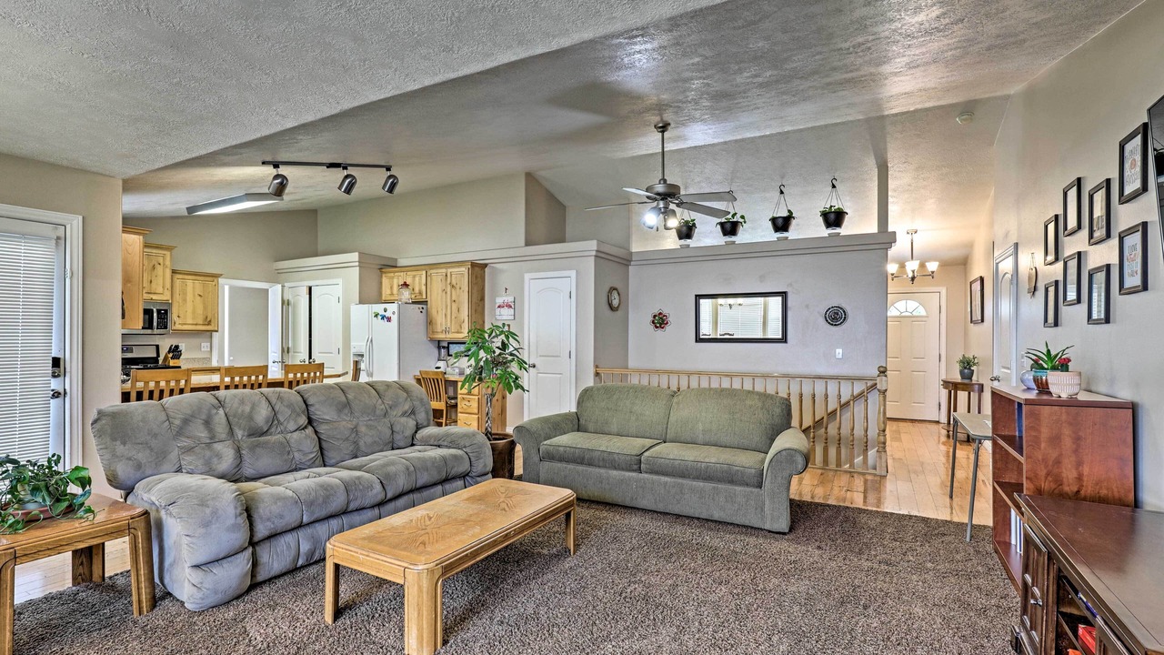 Photo of Livingroom in Salem