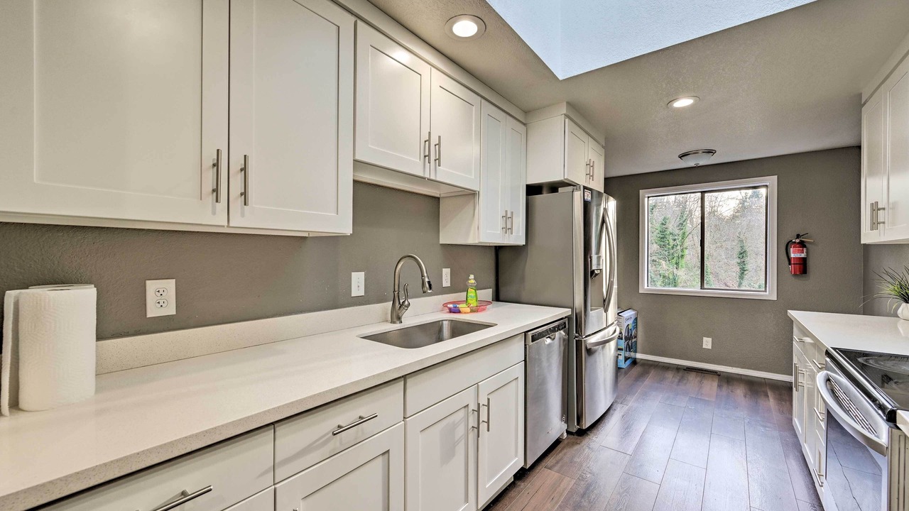 Photo of Kitchen in Shoreline