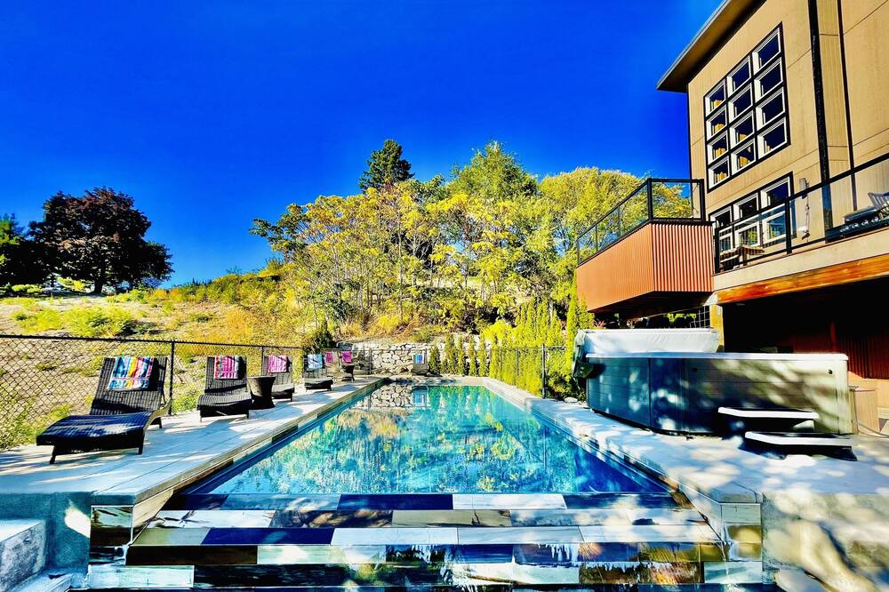 Photo of Outdoor in Manson