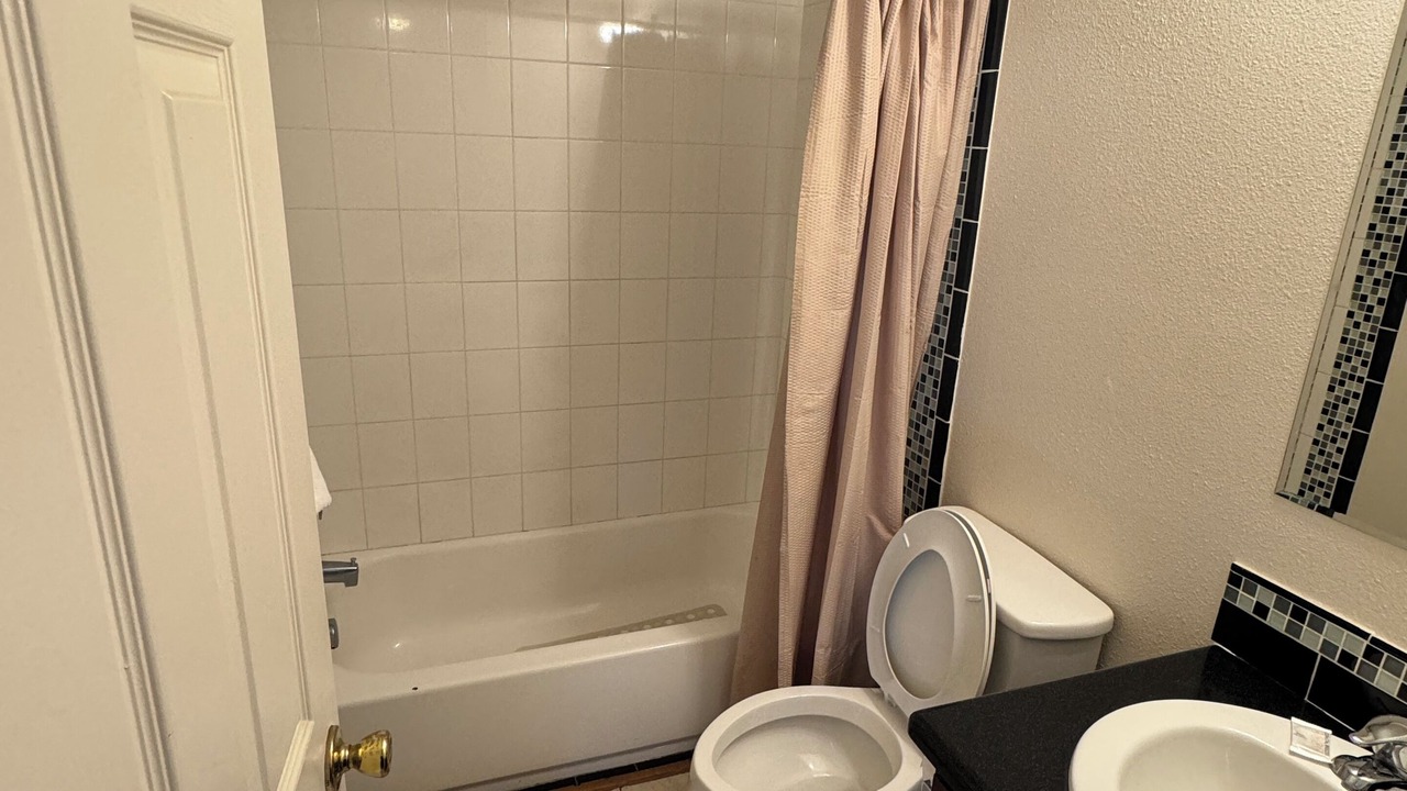 Photo of Bathroom in Pasco
