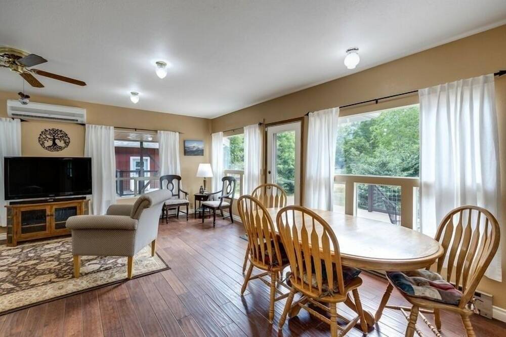 Photo of Bedroom in Whatcom County