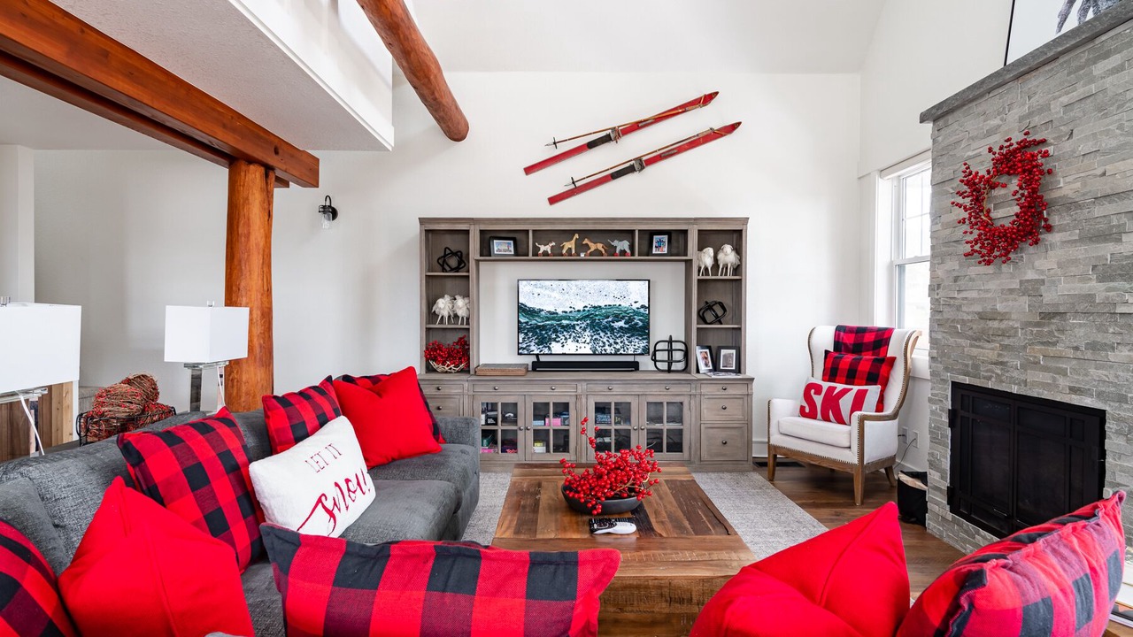 Photo of Livingroom in Saddle Ridge