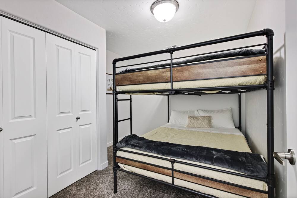 Photo of Bedroom in Nampa