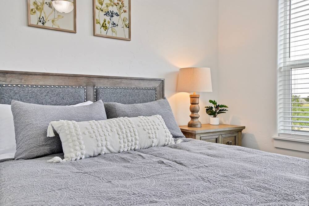 Photo of Bedroom in Nampa
