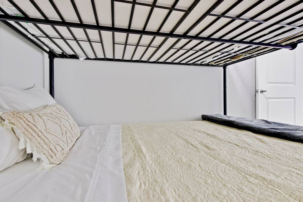 Photo of Bedroom in Nampa