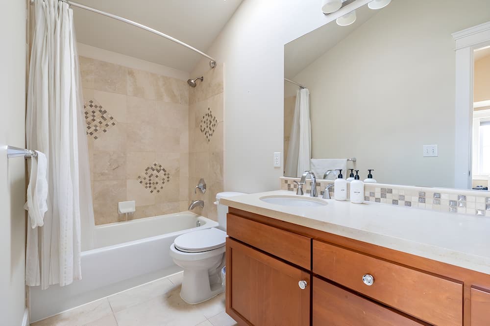 Photo of Bathroom in Eastlake