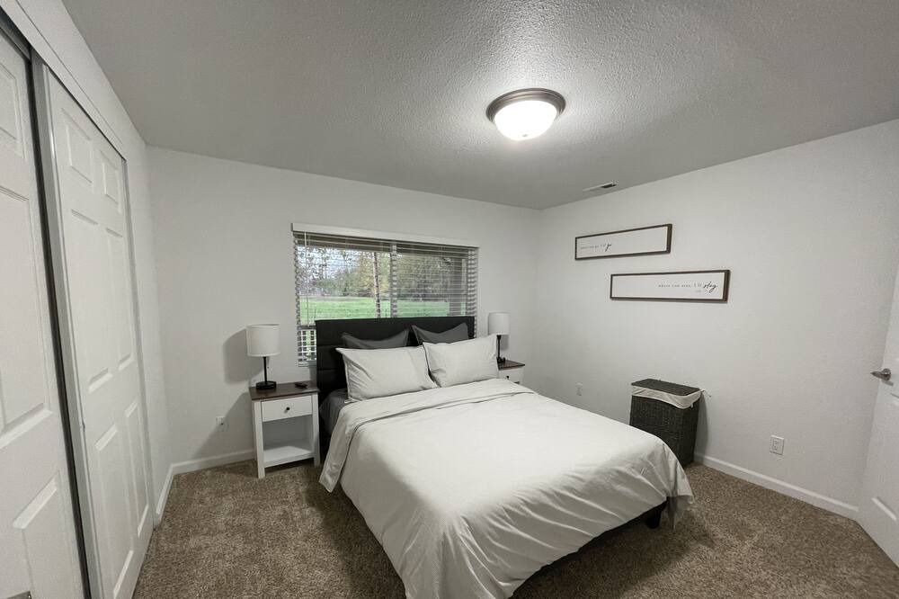 Photo of Bedroom in Albany