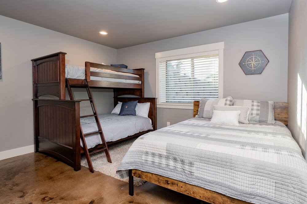 Photo of Bedroom in Ferndale