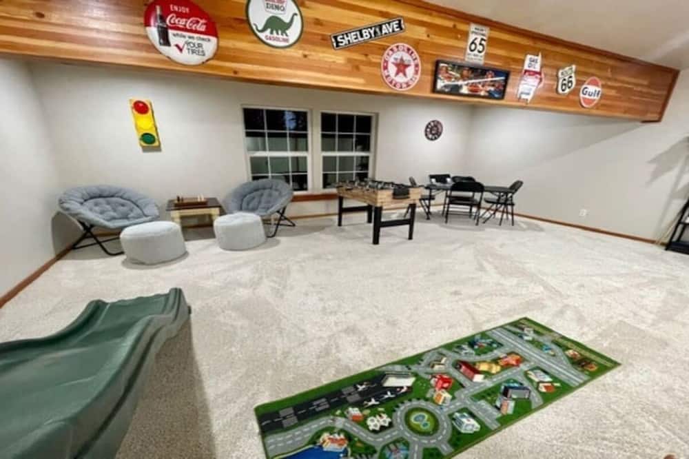 Photo of Bedroom in Anderson Island