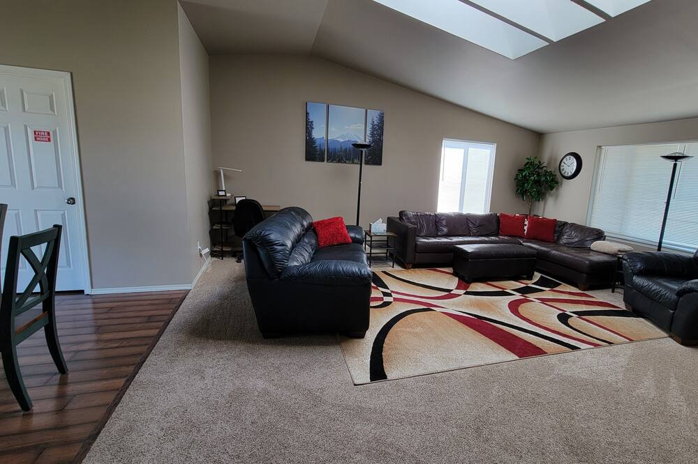 Photo of Livingroom in Lewis County