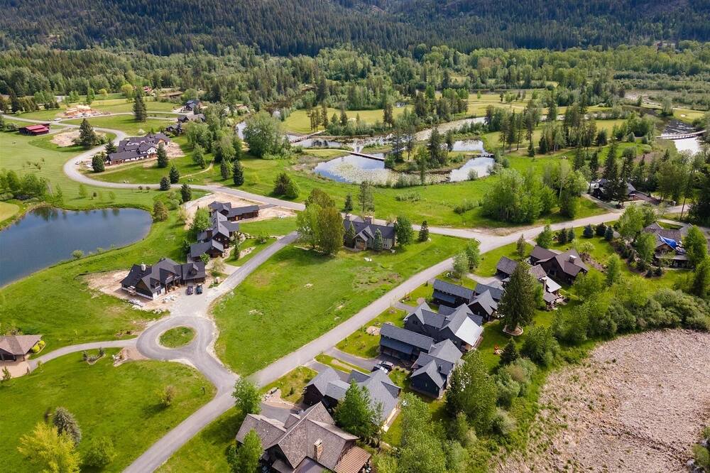 Photo of Others in Sandpoint