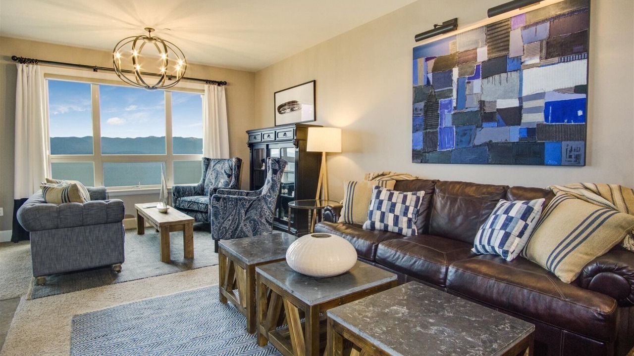 Photo of Livingroom in Sandpoint