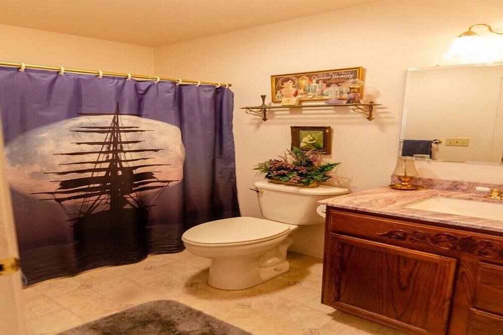 Photo of Bathroom in Kettle Falls