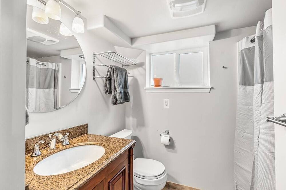 Photo of Bathroom in Whittier Heights