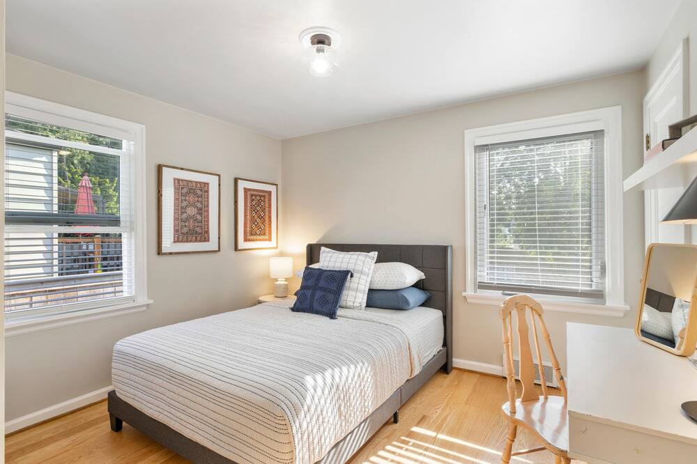 Photo of Bedroom in Whittier Heights