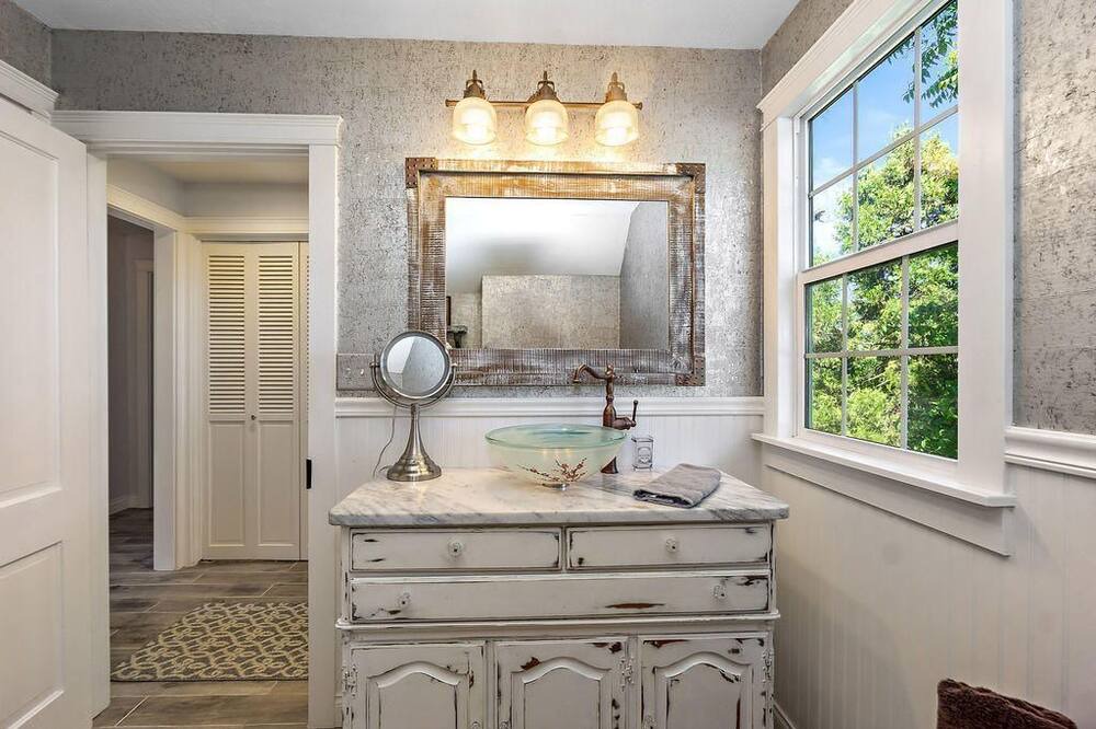 Photo of Bathroom in Central Point