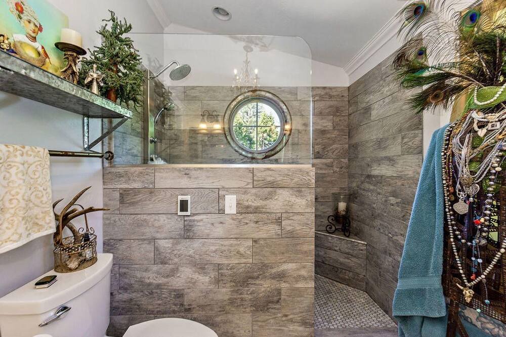Photo of Bathroom in Central Point