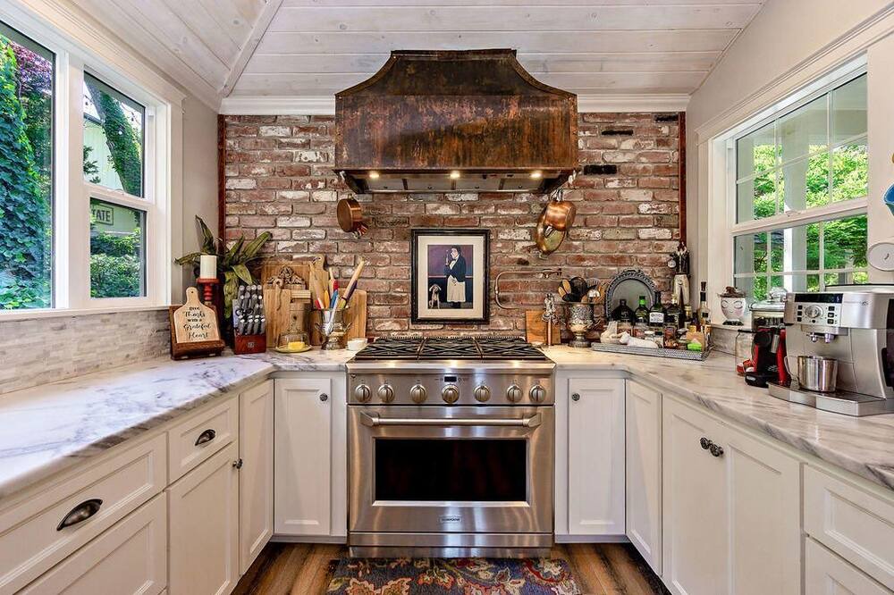 Photo of Kitchen in Central Point