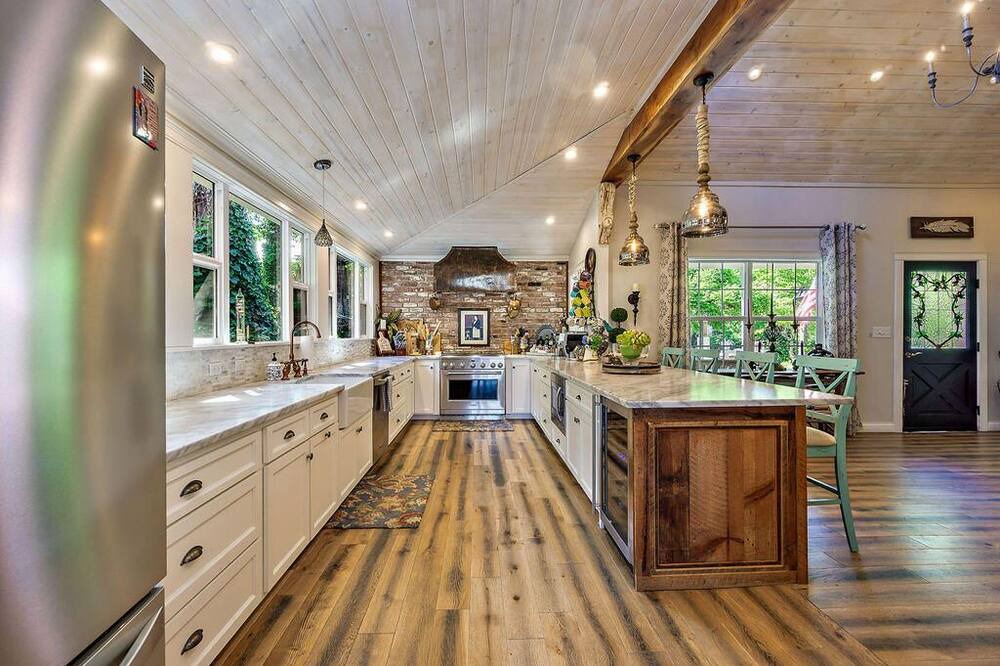 Photo of Kitchen in Central Point