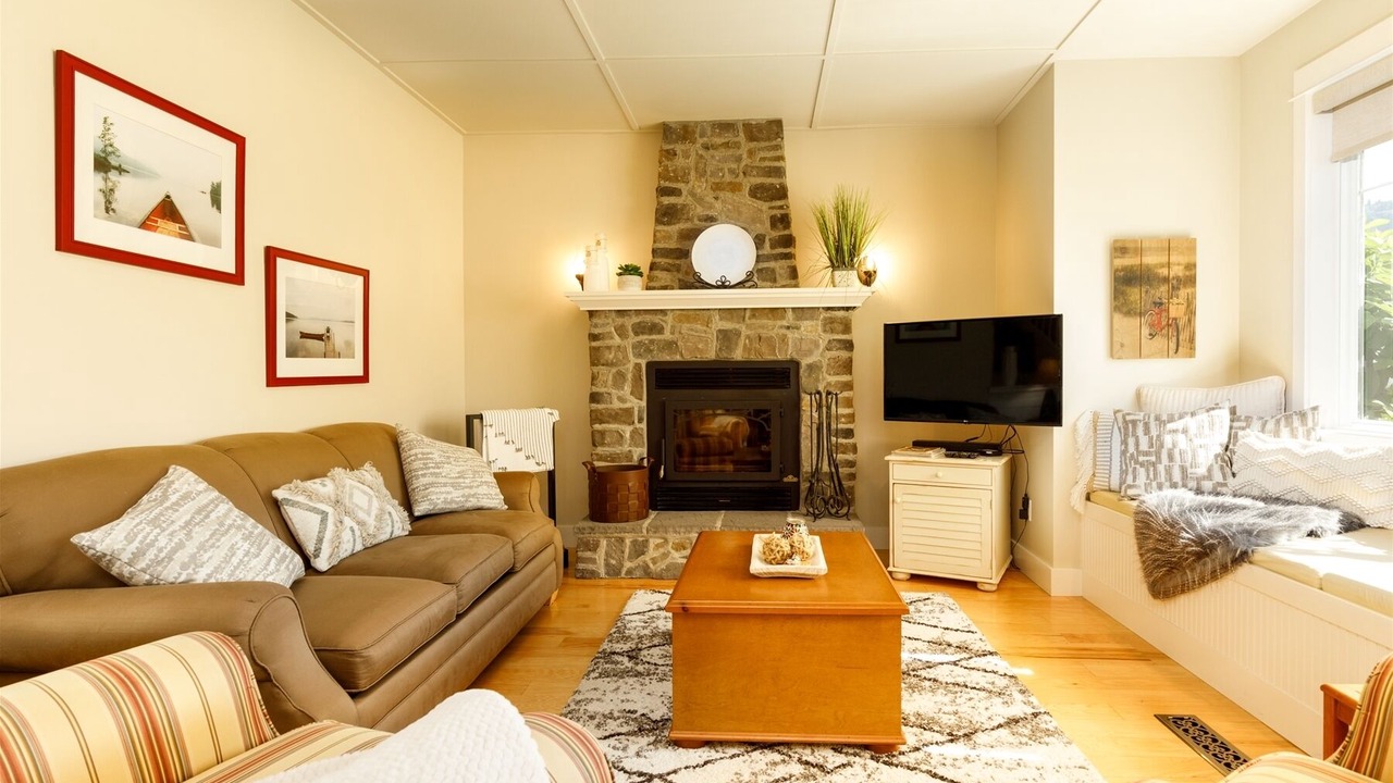 Photo of Livingroom in Oroville