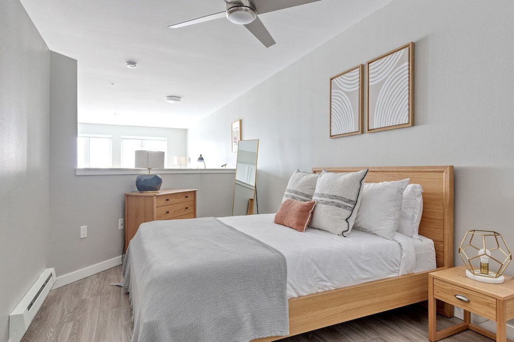 Photo of Bedroom in South Lake Union