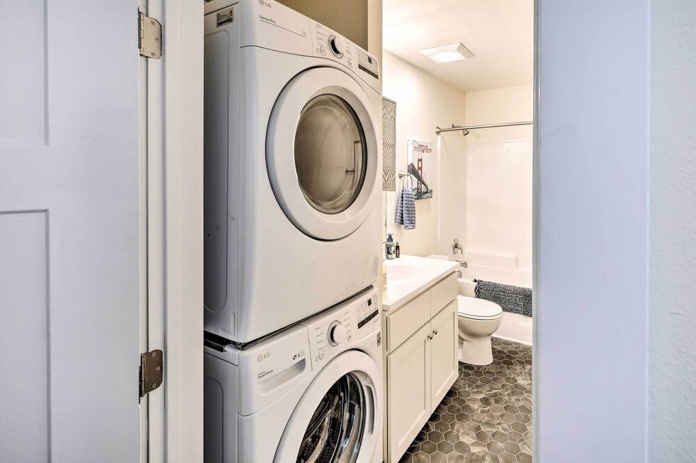Photo of Bathroom in Albion