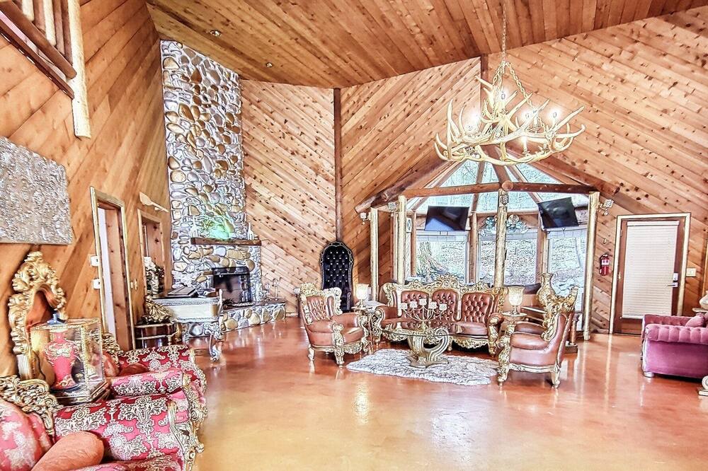 Photo of Bedroom in Inglewood
