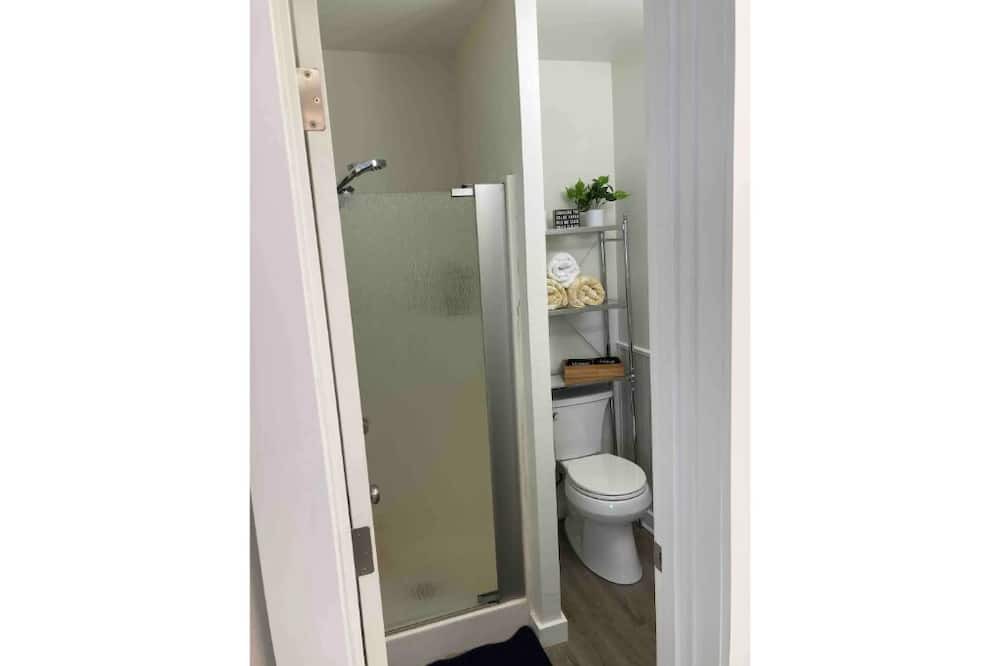 Photo of Bathroom in Manson