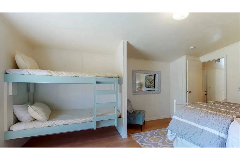 Photo of Bedroom in Manson