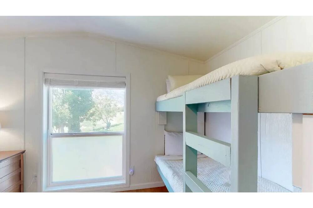 Photo of Bedroom in Manson