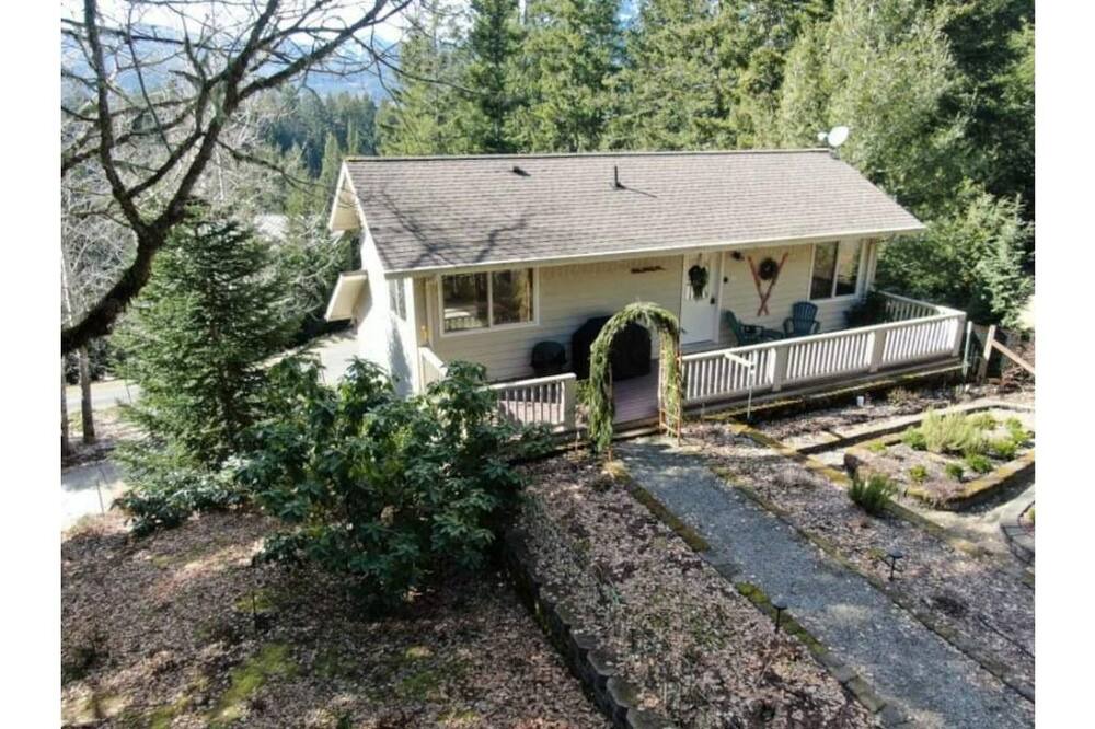 Photo of Others in Packwood