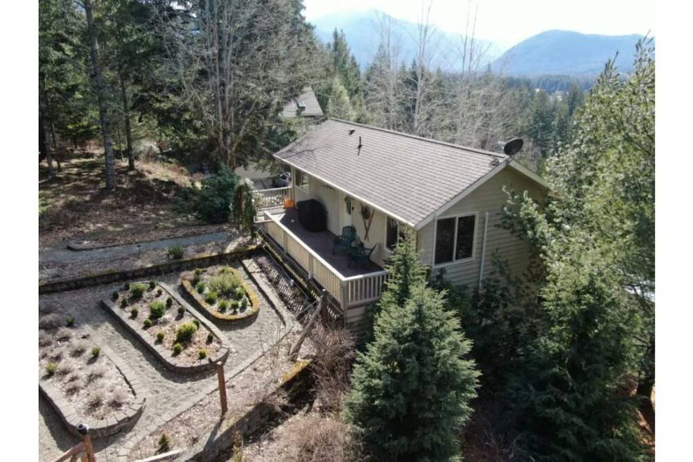 Photo of Outdoor in Packwood