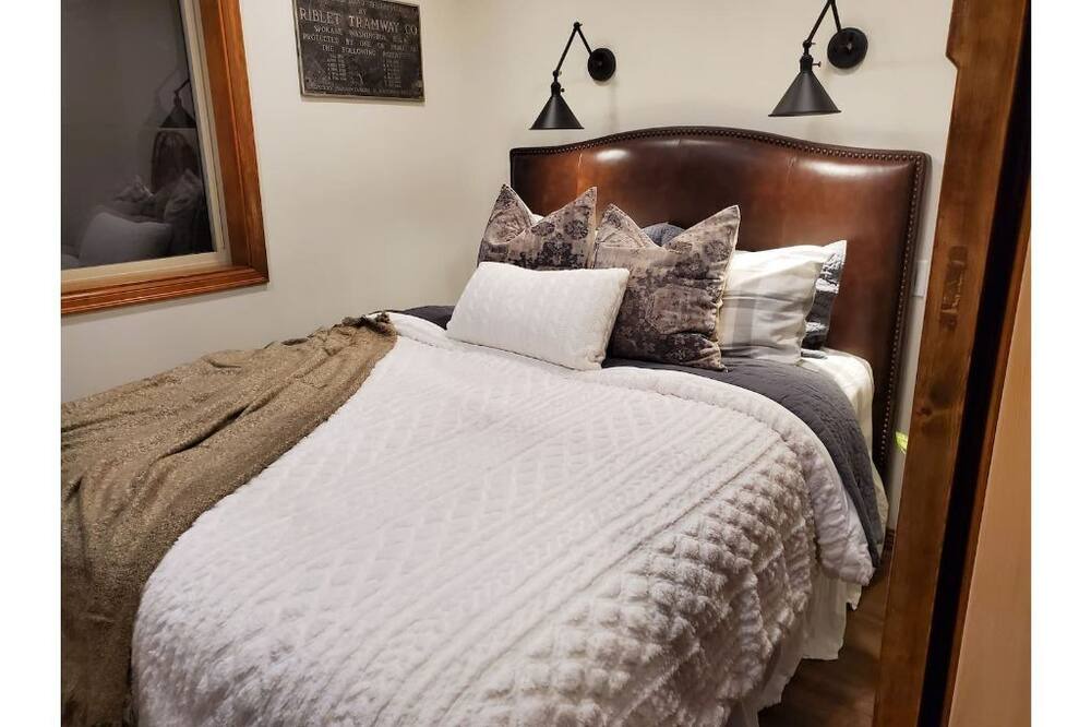 Photo of Bedroom in Packwood
