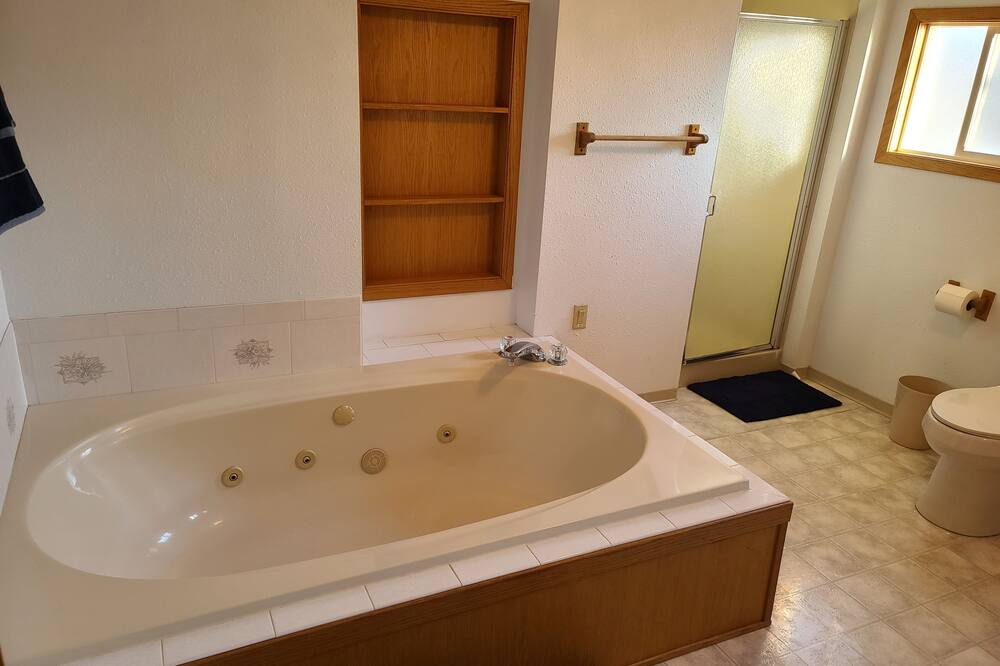 Photo of Bathroom in Veradale
